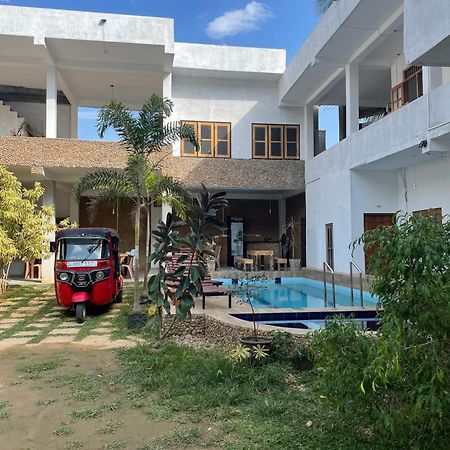 Share Safari Family Bungalow Udawalawe Exterior foto